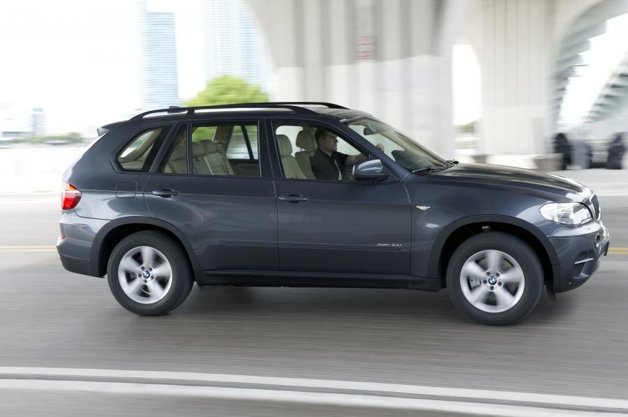  BMW X5 xDrive 4.0d 2010 года  (фото 21 из 83)